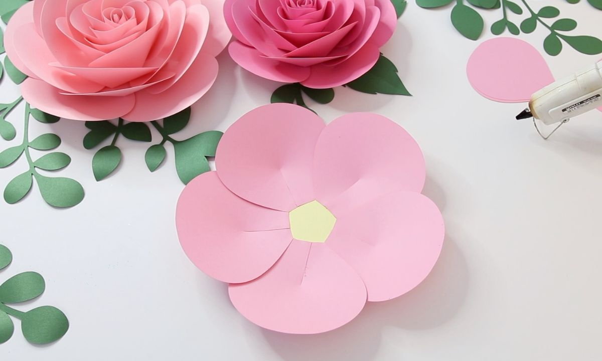 How To Make Big Paper Roses Stepstep (+ Free Template with regard to Free Printable Templates For Large Paper Flowers